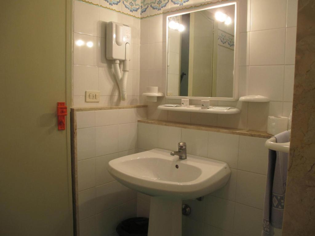 Hotel Phenicusa Pecorini Phòng bức ảnh