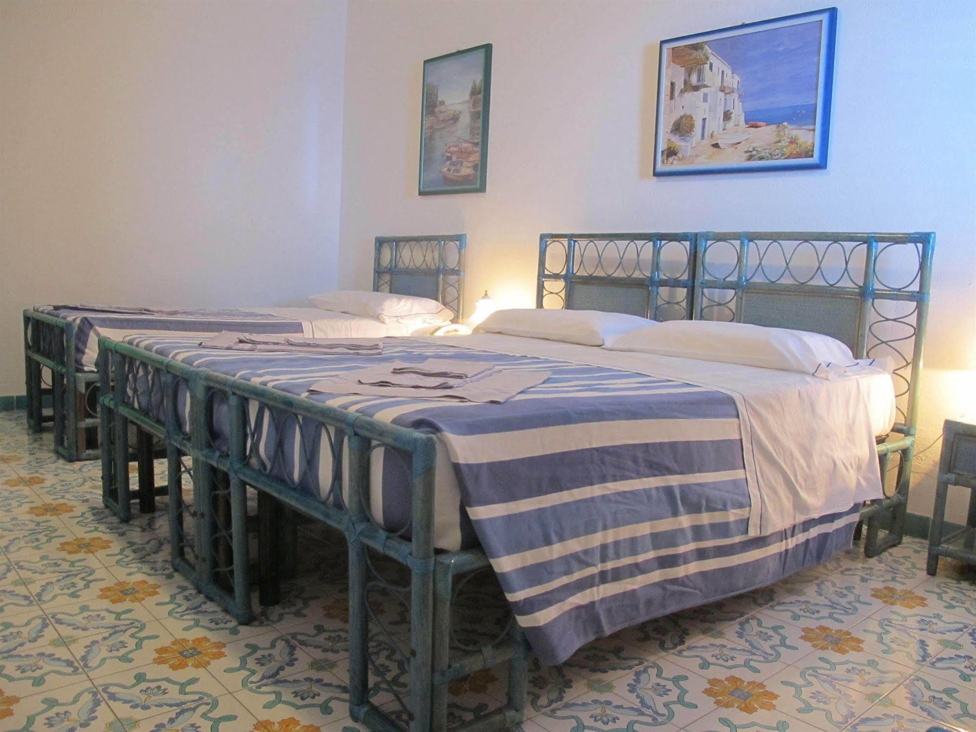 Hotel Phenicusa Pecorini Ngoại thất bức ảnh